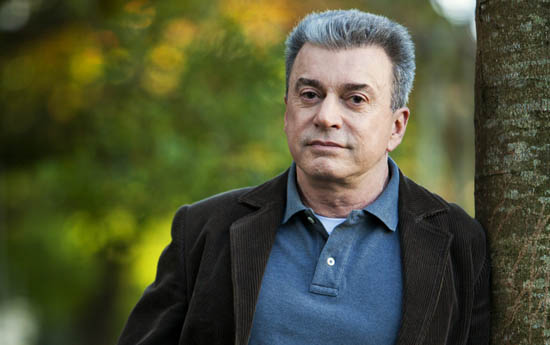 Ricardo Linhares vai escrever série baseada em livro de repórter da Globo