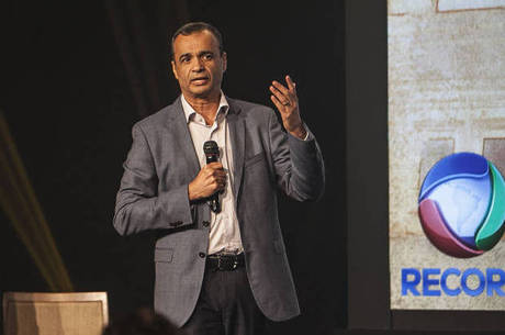 Diretor da Record não quer depender de novelas religiosas