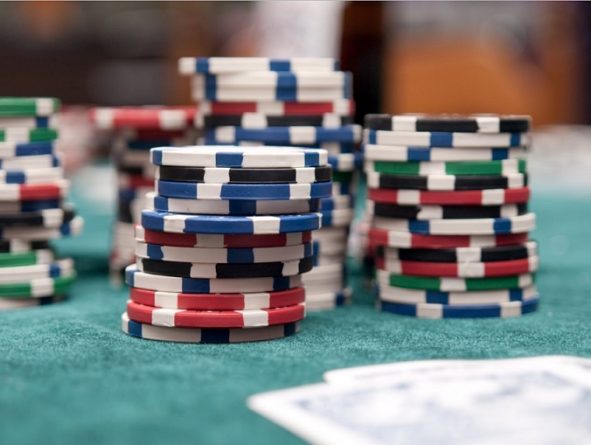 Estratégias de Pôquer: Como Melhorar Seu Jogo e Maximizar Seus Ganhos