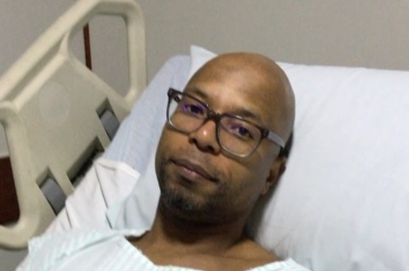 Buchecha recebe alta após dores no peito