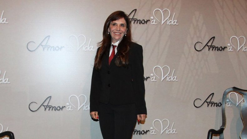 Vera Mancini assina com a Globo para novela de Walcyr Carrasco