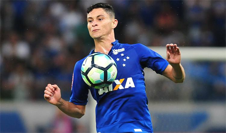 Novo lateral do Palmeiras tem nudes vazados