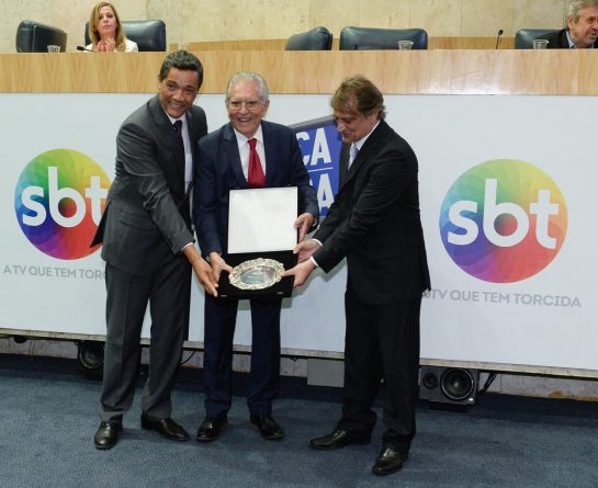 ‘A Praça é Nossa’ é homenageada com Salva de Prata em seus 30 anos