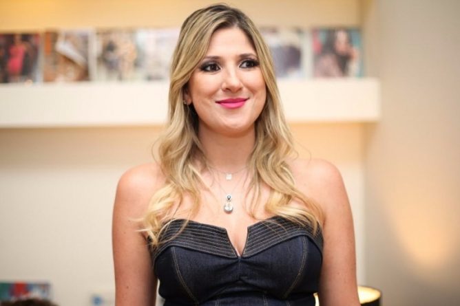 Playboy negocia com Dani Calabresa