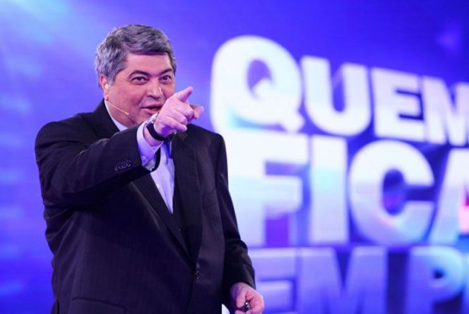 Datena vai trabalhar em dois estúdios em novo programa dominical