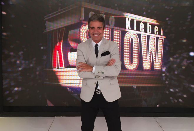 “João Kléber Show” bate a Record e chega ao 3º lugar na audiência neste domingo (04/03)