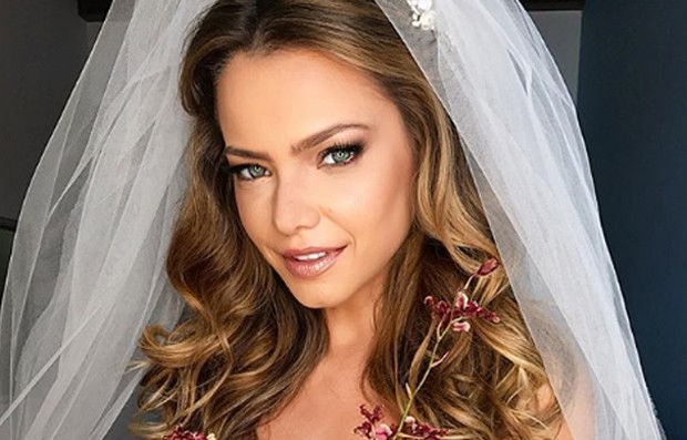 Protagonista se afasta de novela do SBT antes mesmo da estreia