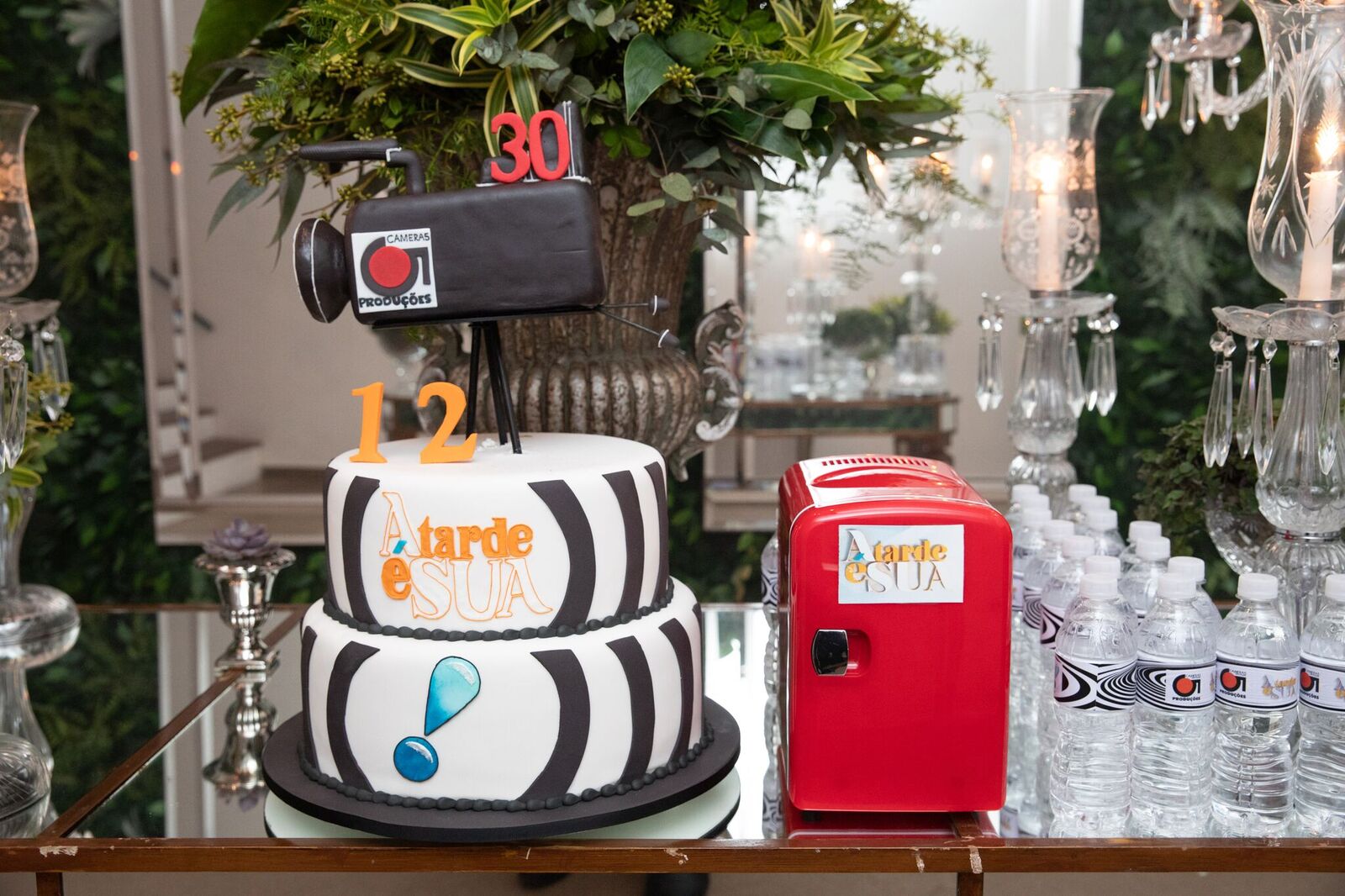 Sonia Abrão comemora aniversário do programa “A Tarde é Sua” e da produtora Camera5, de Elias Abrão