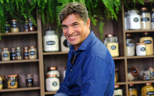 Olivier Anquier é o novo jurado do “Bake Off Brasil” no SBT