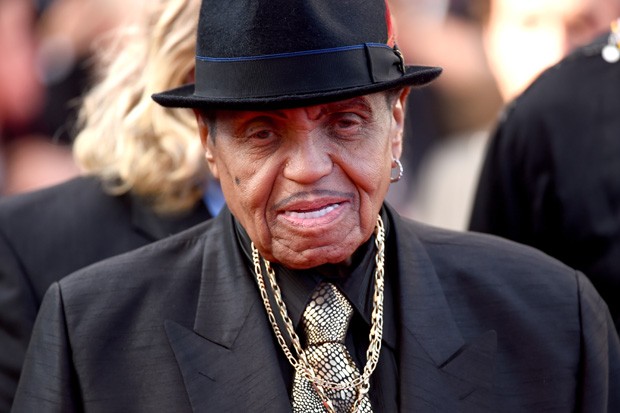 Morre, aos 89 anos, Joe Jackson