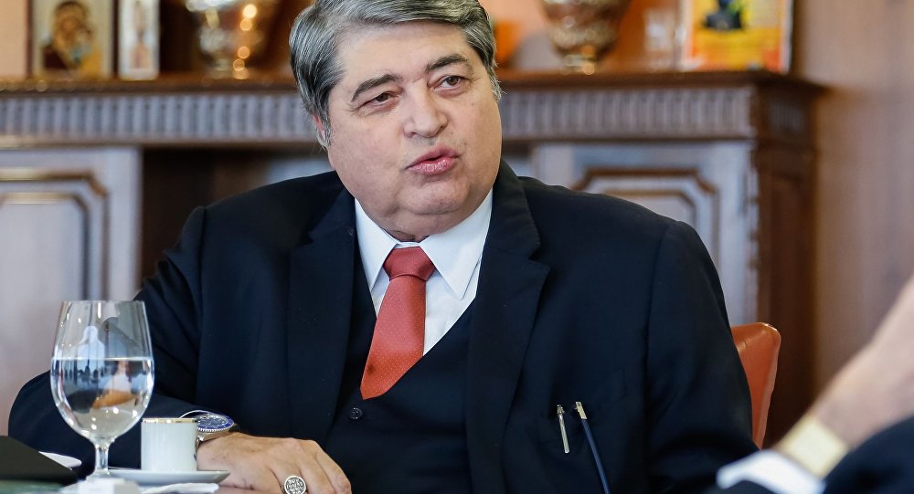 Datena seguirá contratado da Band, mas sem receber salário enquanto estiver fora do ar