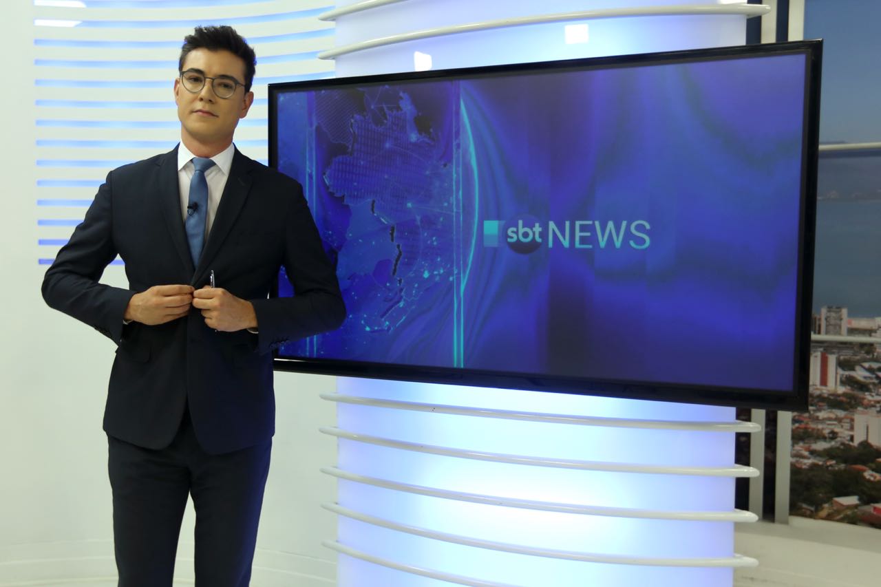 Fernando Machado e os desafios de comandar dois telejornais no SBT SC