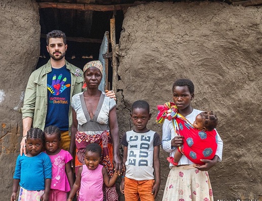 Alok faz show beneficente na África e arrecada R$ 400 mil para construção de escola