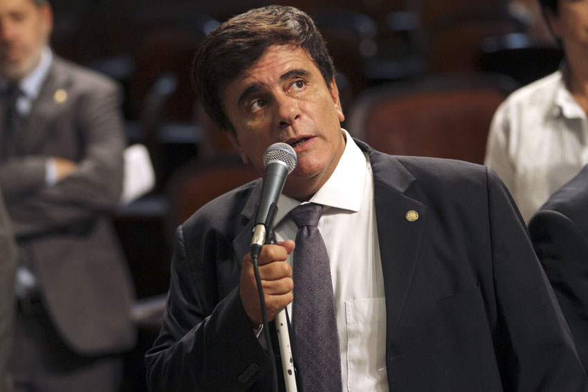 Morre, aos 64 anos, o apresentador Wagner Montes