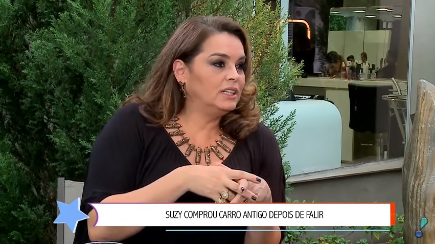 “Quebrar financeiramente costuma acontecer muito na vida artística”, diz atriz Suzy Rêgo