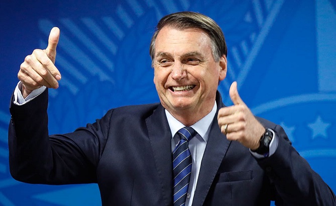 Canal Brasil emite comunicado desmentindo polêmica envolvendo o nome do presidente Jair Bolsonaro