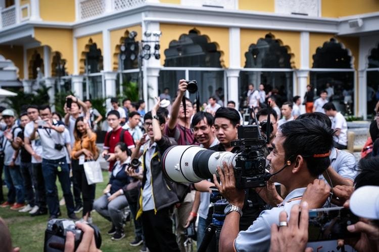 Ser e estar com famosos já não é tão exclusivo
