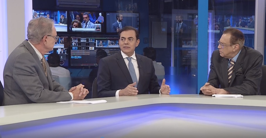 Hermano Henning e Ney Gonçalves Dias entrevistam o Presidente da Rede Brasil de Televisão