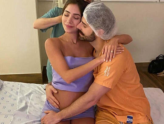 Primeiro filho de Alok e Romana Novais nasce através de parto humanizado