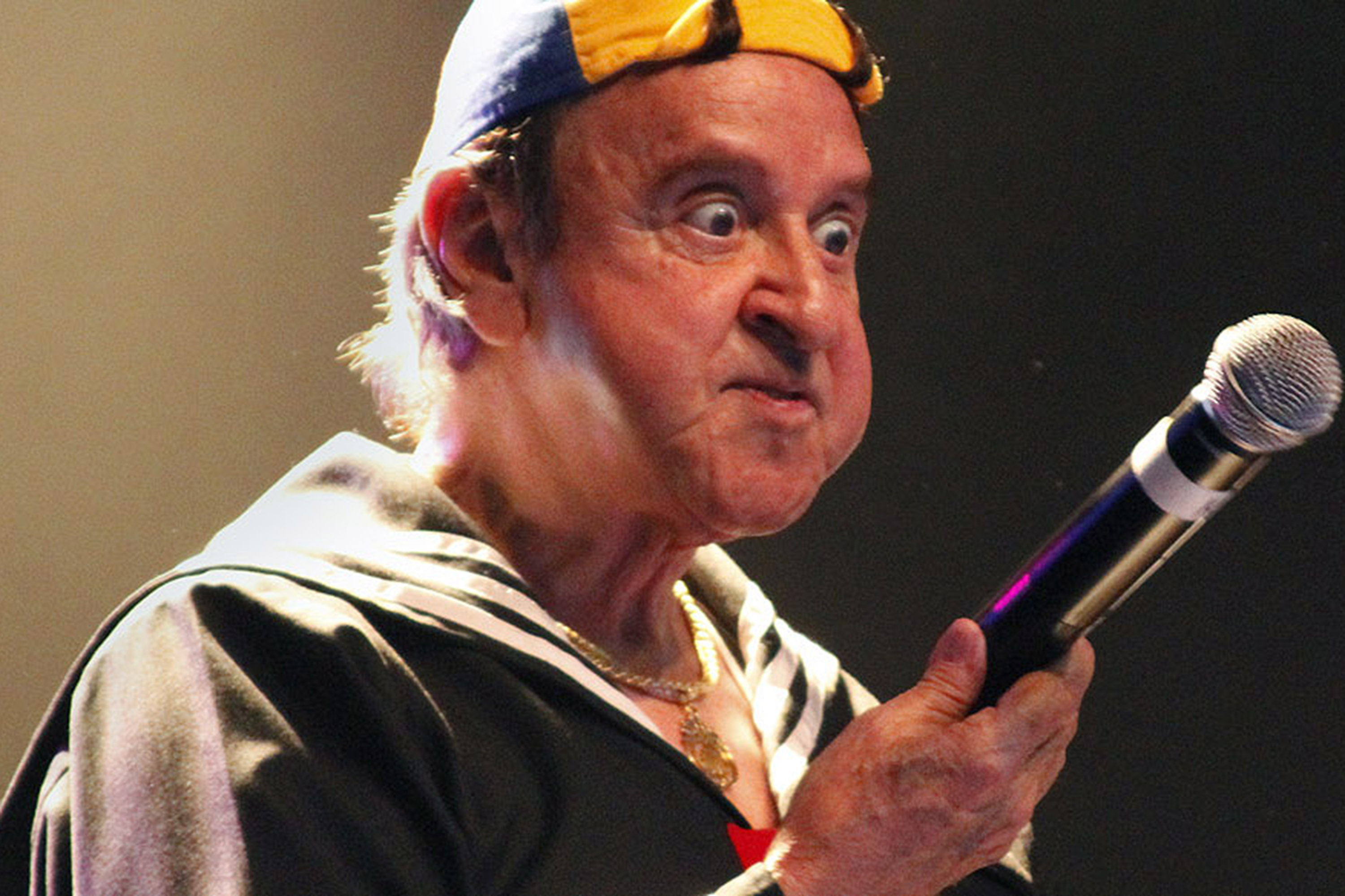 Carlos Villagrán, o Quico do “Chaves”, diz que o coronavírus não existe