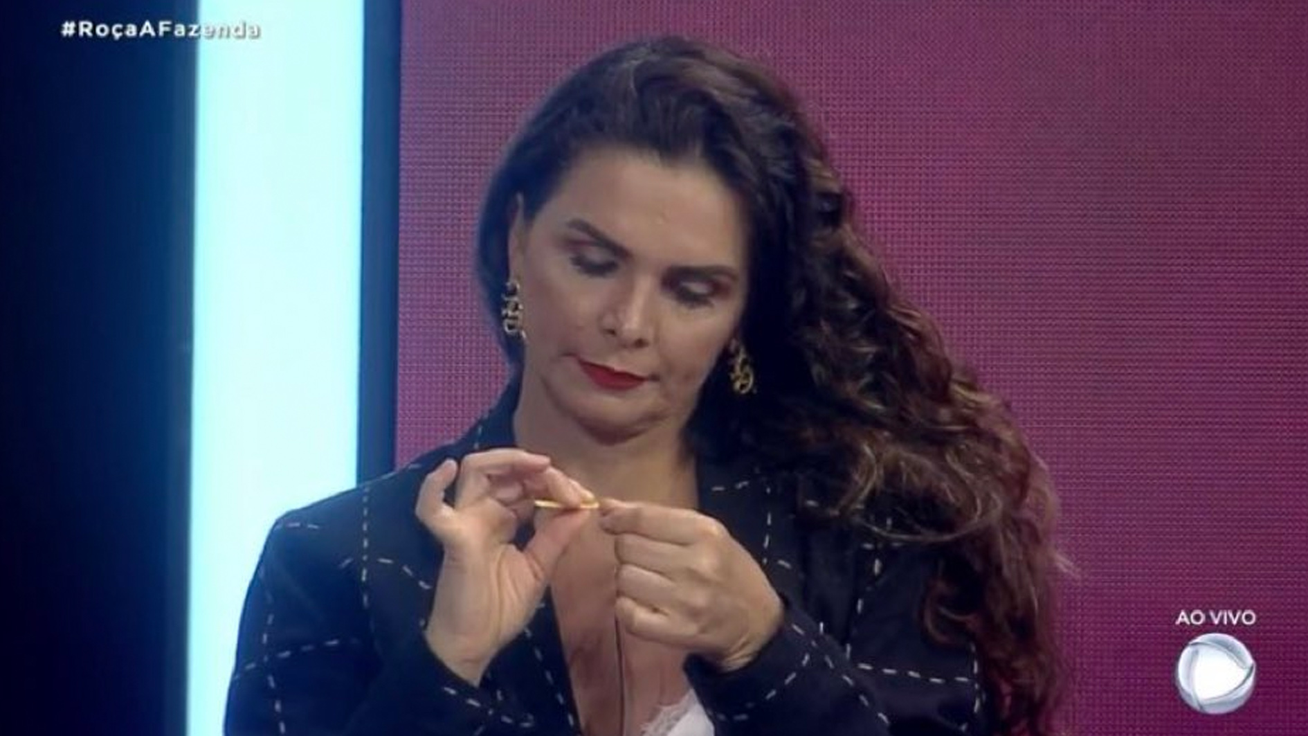 Com eliminação de Luiza Ambiel, “A Fazenda 12” bate novo recorde e atinge 18 pontos de audiência