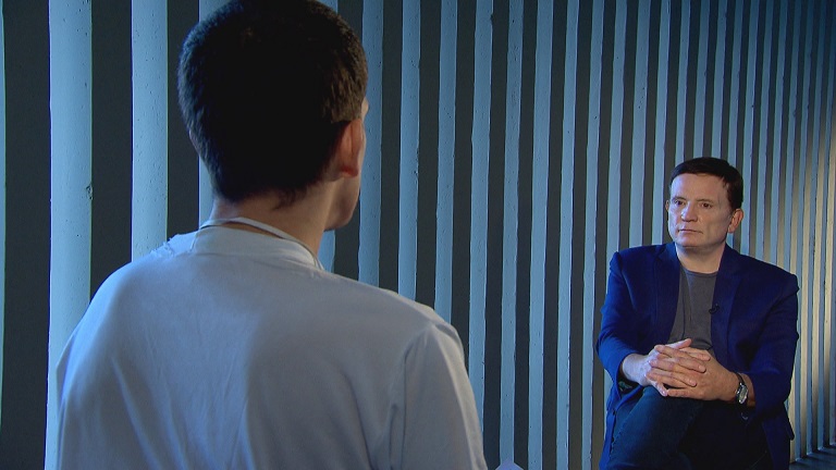 Roberto Cabrini estreia no “Domingo Espetacular” com entrevistas e revelações inéditas