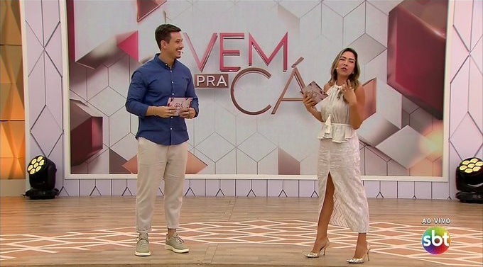 Fracasso de audiência, “Vem Pra Cá” muda novamente de horário na programação do SBT
