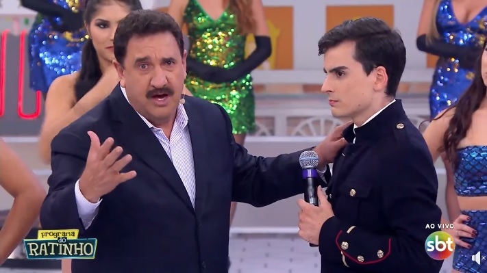 Ratinho detona Dudu Camargo: “Só o Silvio Santos gosta dele”