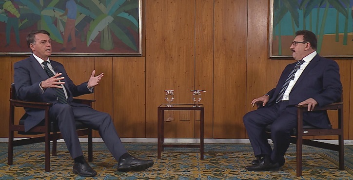 Ratinho exibe entrevista exclusiva com o Presidente Jair Bolsonaro