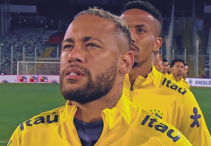 Neymar perde a paciência com fã clube na internet: “Tome conta da sua vida”