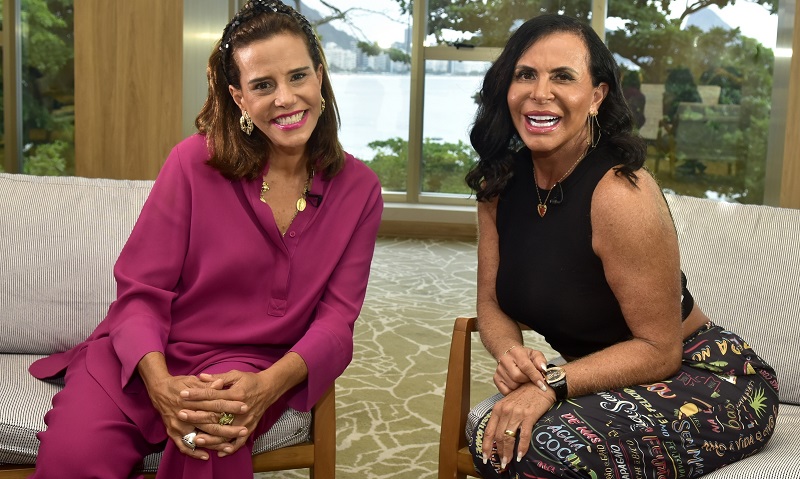 Narcisa Tamborindeguy entrevista Gretchen na estreia da nova temporada do “Encrenca”