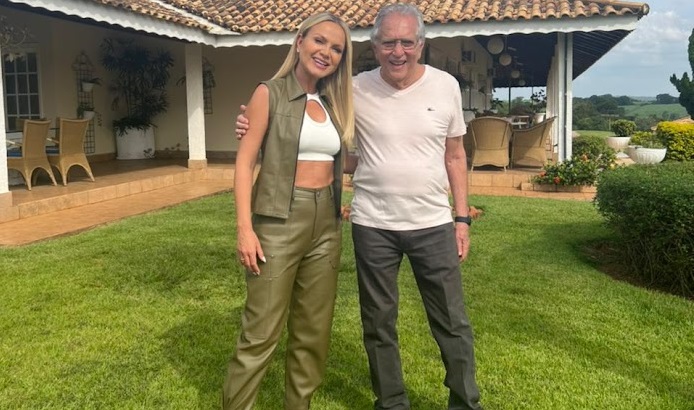 Eliana visita Carlos Alberto de Nóbrega na casa de campo do humorista