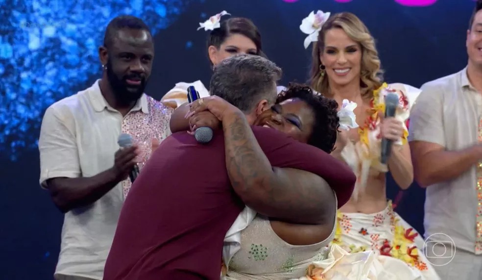 Após ser eliminada do “Dança dos Famosos”, Jojo Todynho pede emprego na TV Globo