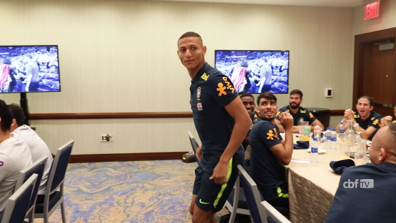 Site espanhol comete gafe envolvendo jogador da seleção brasileira