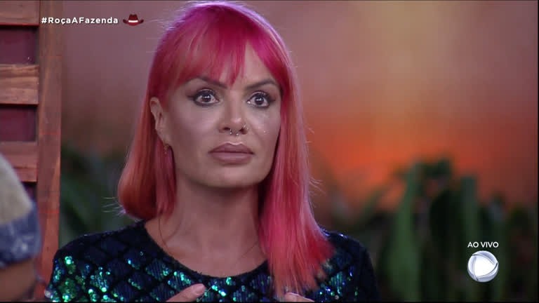 Valentina Francavilla fala sobre agressão sofrida pela irmã de Deolane: “Uma hora a conta chega”