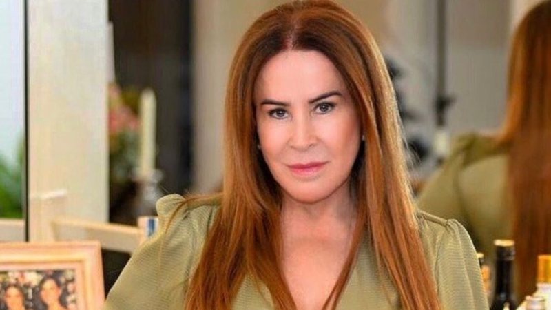 Vídeo: Zilu aparece se rastejando no chão e divide opiniões: “Tanta gente querendo andar”