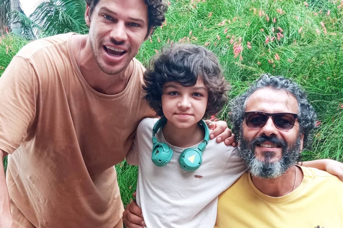 Ator mirim de “Pantanal” passa por cirurgia e chora ao ser informado da morte de amigo