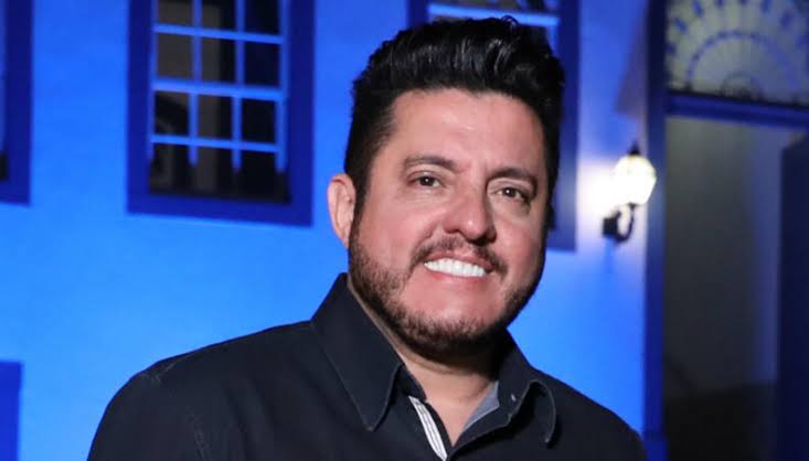 Bruno, da dupla com Marrone, chama atenção em show por “volume” na calça; veja o vídeo
