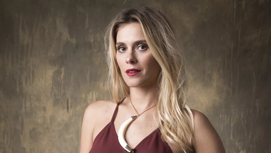Carolina Dieckmann diz ter recebido, em sonho, aviso divino para não posar nua: “Sinais”