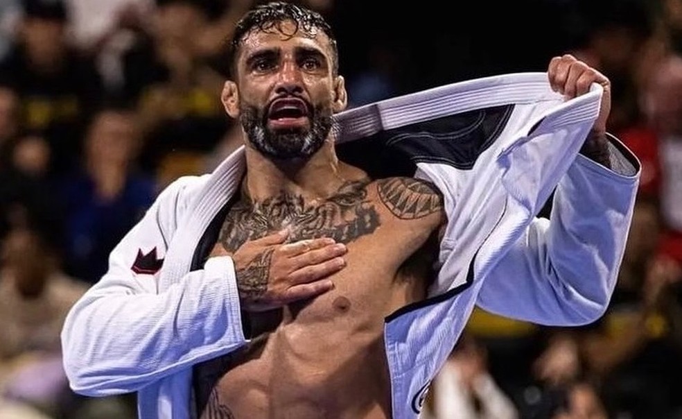 Famosos prestam homenagens ao lutador Leandro Lo, morto com um tiro na cabeça durante festa