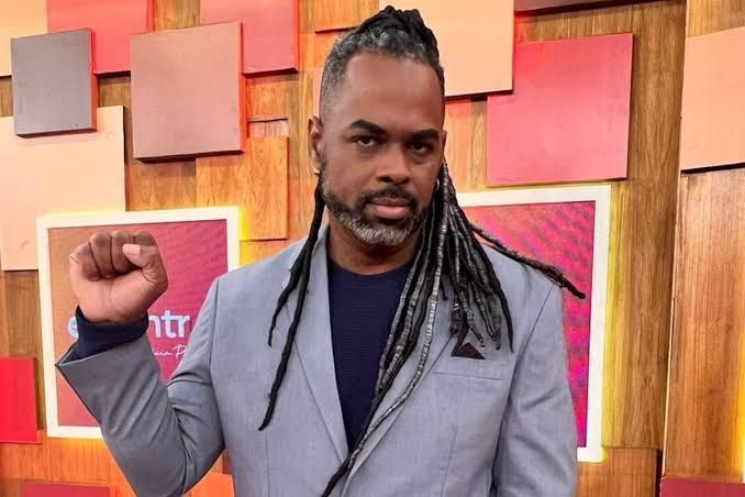 Manoel Soares se pronuncia sobre saída do “Encontro” e recebe apoio de fãs