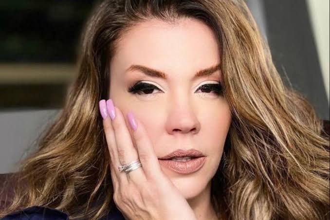 Simony descobre câncer e inicia tratamento: “Eu sou forte”