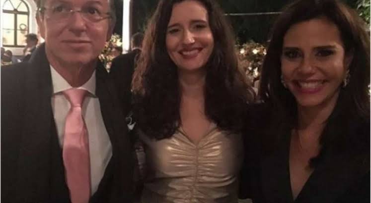 Narcisa Tamborindeguy critica Boninho em recado à filha: “Deveria ter escolhido um pai melhor”