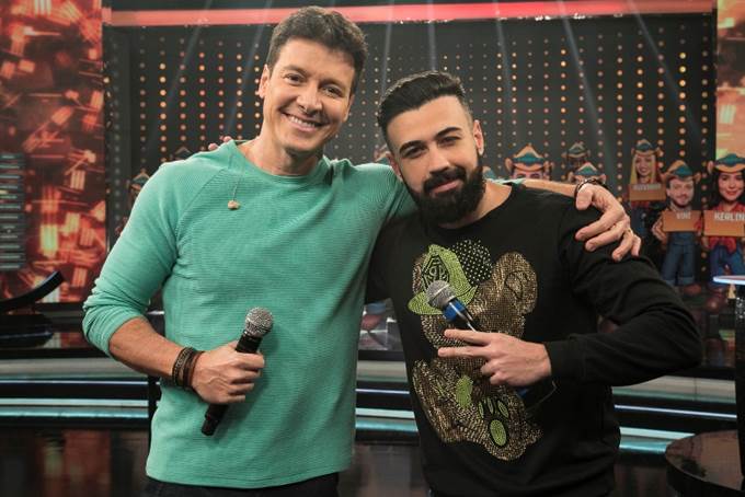 Em “A Fazenda – Última Chance”, Bruno Tálamo opina sobre Deolane: “Ela não tem um equilíbrio emocional”