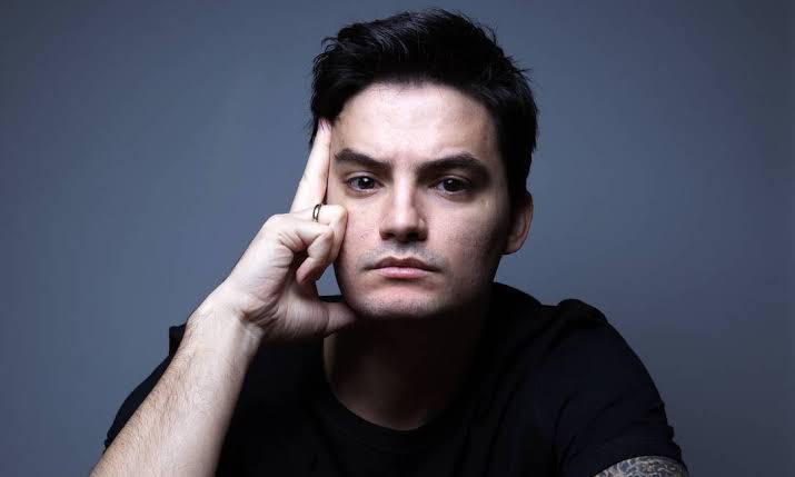 Felipe Neto aparece com Dilma Rousseff e se desculpa: “Perdão por ter propagado o antipetismo”
