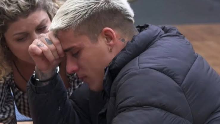 Tiago Ramos chora e fala sobre desistir de “A Fazenda 14” após ser chamado de pai do Neymar