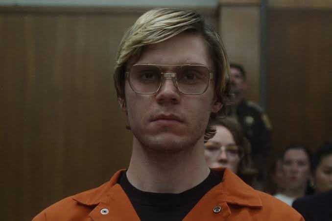 Especialistas revelam o que leva objetos pessoais de serial killer serem disputados após série da Netflix