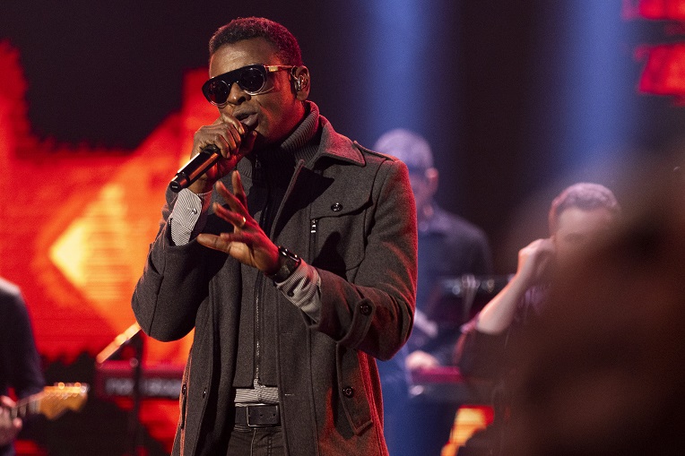 Seu Jorge assina trilha de abertura de nova novela da TV Globo