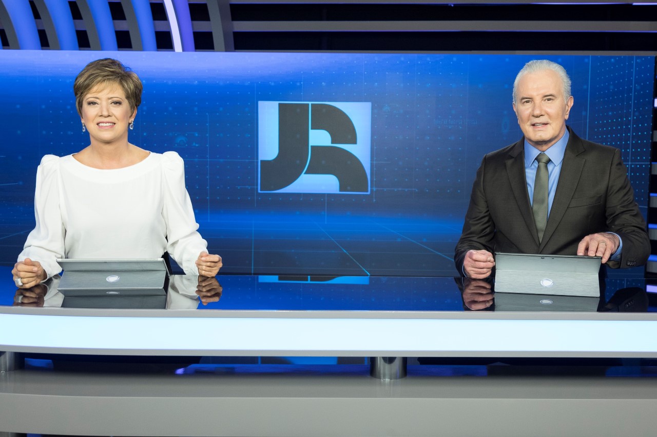 Com cobertura especial das eleições americanas, “Jornal da Record” registra o triplo de audiência do “SBT Brasil”