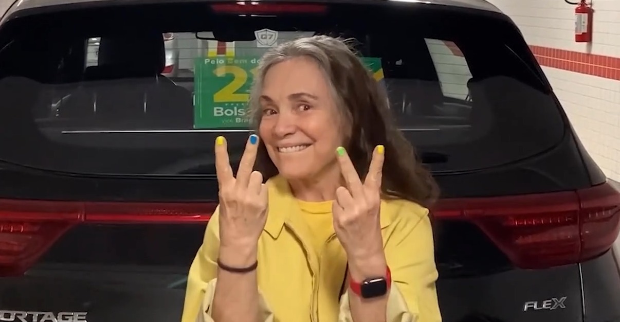 Aos 76 anos, Regina Duarte revela nova carreira